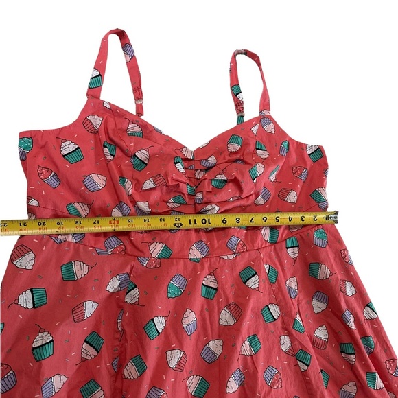 Torrid Fit Flare Poplin Cupcake Print Dress Size 3 - Picture 17 of 17